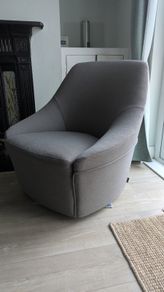 Swivel armchair