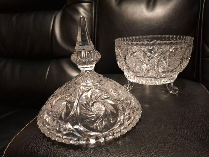Stunning Vintage heavy Crystal Sweet/Cookie dish