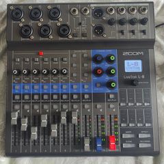 Zoom Livetrak L-8 Like New