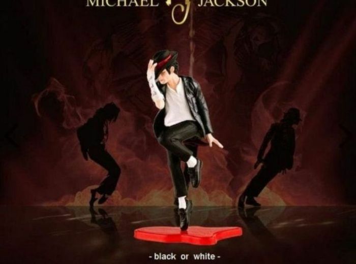 11 cm Jackson Figure, item is New