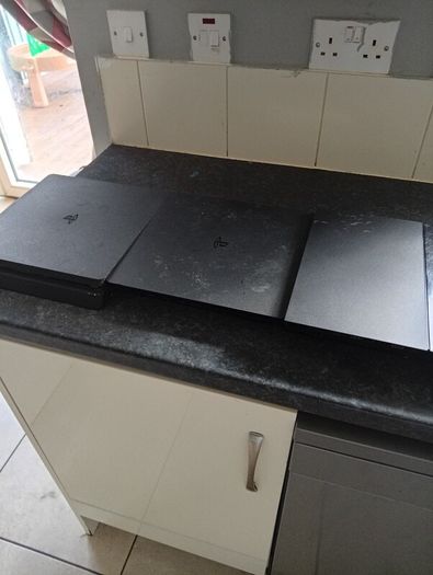 ps 4