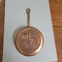 Copper hanging plate paris