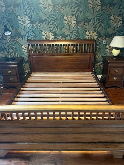 King Sleigh Bed 4 Piece Set Solid Mahogany