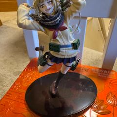 Bandai figure MHA Toga