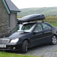 Stylish Black 390litre Roofbox