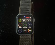 Apple Watch SE GEN 2 with 10 straps + charger