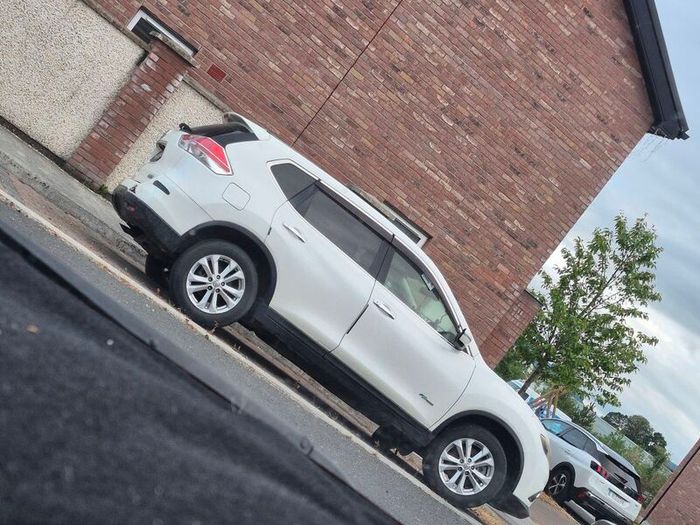 2015 Nissan Xtrail for breaking/parts