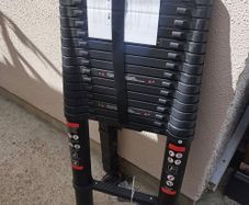 Telescopic ladder