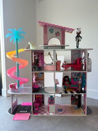 LOL Surprise - OMG House of Surprises