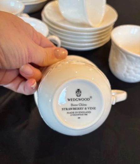 Wedgwood strawberry and Vine collection