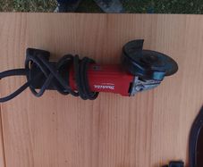 Makita 115cm angle grinder
