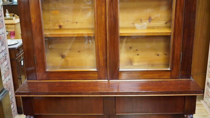 Antique Mahogany Bookcase / Display Cabinet