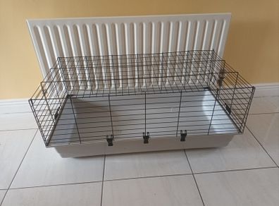 Rabbit hutch