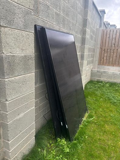 3 Solar Panels with Mounting Rack