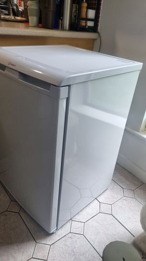 Indesit Freezer - 95 Litres