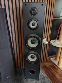 Floor standing speakers
