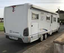 06 Burstner Elegance 810