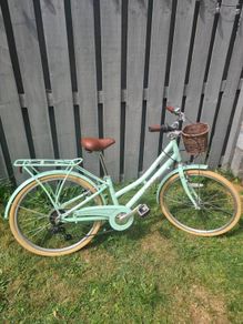 Girls bike