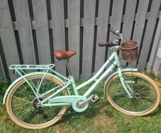 Girls bike