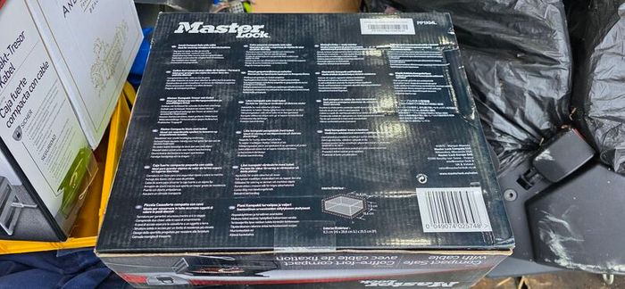 Master Lock Small Travel Key Safe  PP1KML