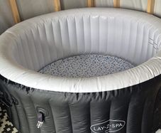 Lay-Z-Spa Miami hot tub