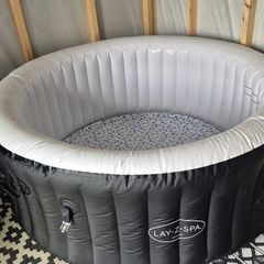 Lay-Z-Spa Miami hot tub