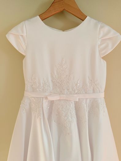 Sarah Louise Communion / flower girl  Dress size 7 years with tights
