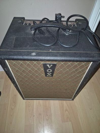 Vox T25 bass amp