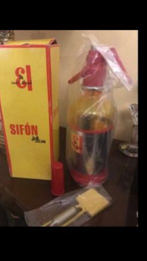 J & B Bar Siphon