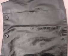 Short black skirt faux leather (Stradivarius size 34)