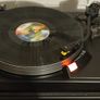 Class Technics SL-2000, full manual turntable. Legend brushless motor. Image 2