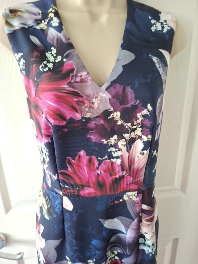 Coast Navy Floral  S/L Dress in Size 12