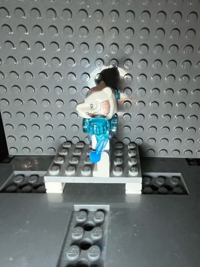 lego legends of Chima ice bear with armour