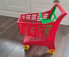 Childs shopping trolly