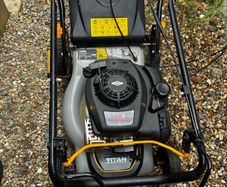 briggs and Stratton lawnmower
