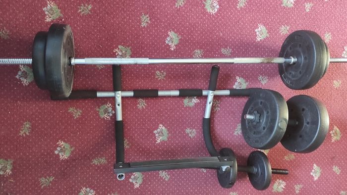 HOME GYM SET 27.5kg Plates + 12kg Kettlebell 40