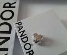 New genuine pandora best friends charm