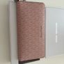 Michael Kors wallet Image 6