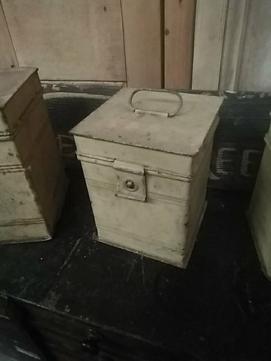 Vintage Display Tins