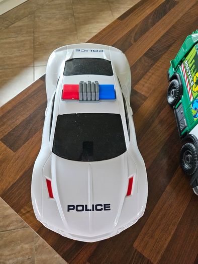 Police car, fire engine & bin truck