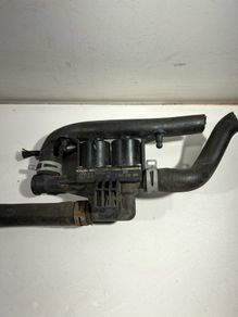 Bmw 5,7 Series F10 F11 F01 F02  Water Pump Coolant Water Pipe Valve  9119164. A3l2b318g