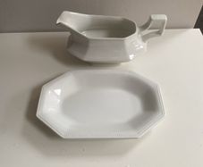 Johnson Brothers gravy boat and matching stand