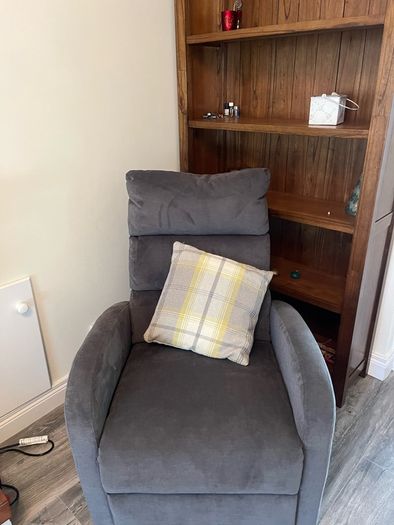 Recliner arm chair
