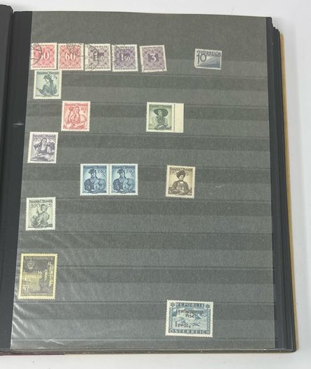 Collection: Austria (Osterreich) Stamps both mint an commemorative stamps on 45 pages