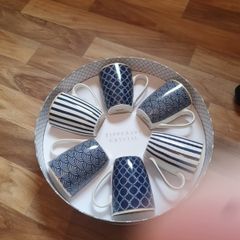 Cups