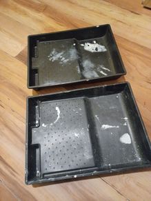 Paint roller trays