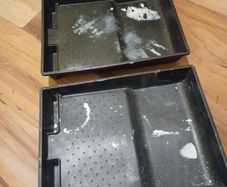 Paint roller trays