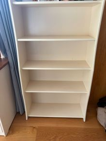 bedroom 2 lockers , dressing table and book case