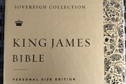 Holy Bible King James Sovereign Genuine Black Leather Edge Lined on3n3ss
