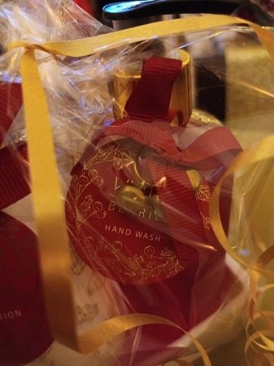 Christmas  hand care set